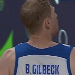 开云-朱俊龙19分中国男篮100:93逆转台北，郭士强再被瓜田李下